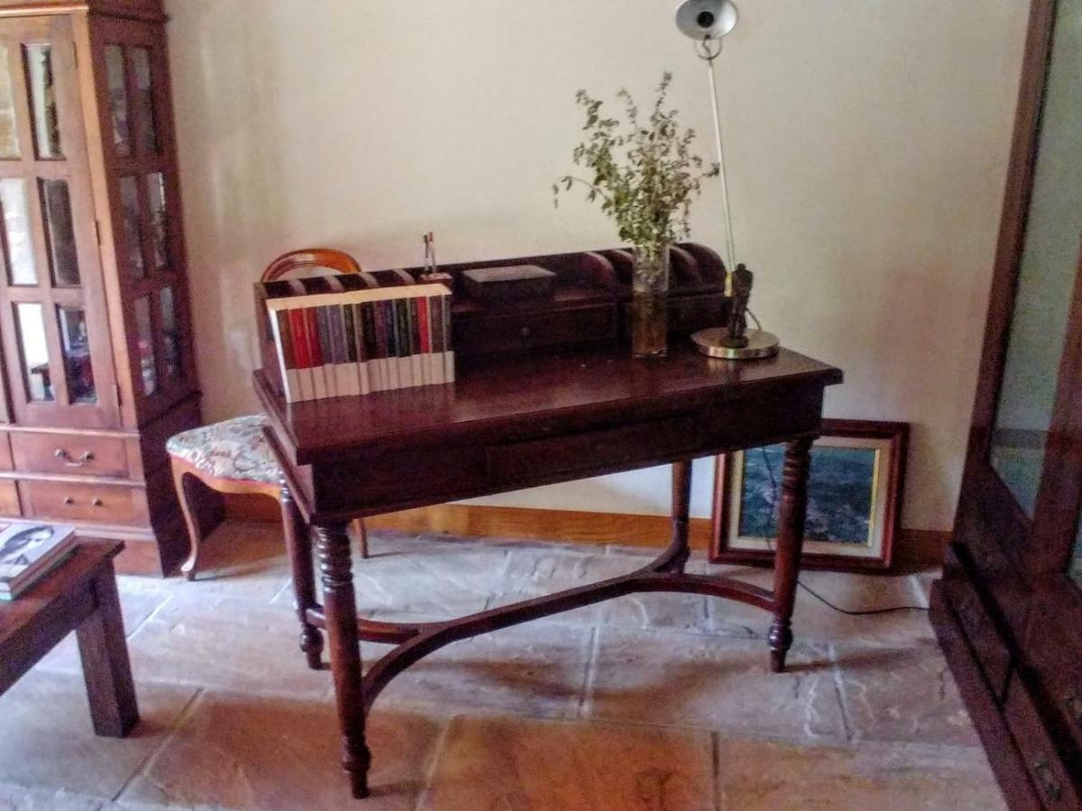 Trisileja En Novales Otel Dış mekan fotoğraf